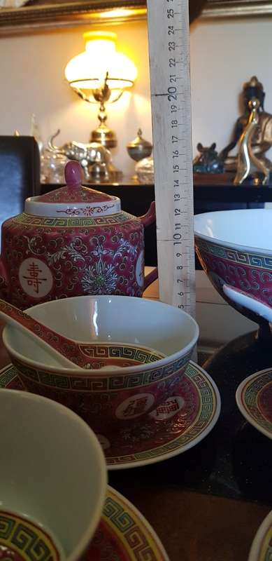Vintage Mun Shao Porcelain Tea Pot Plus Serving Bowl and more
