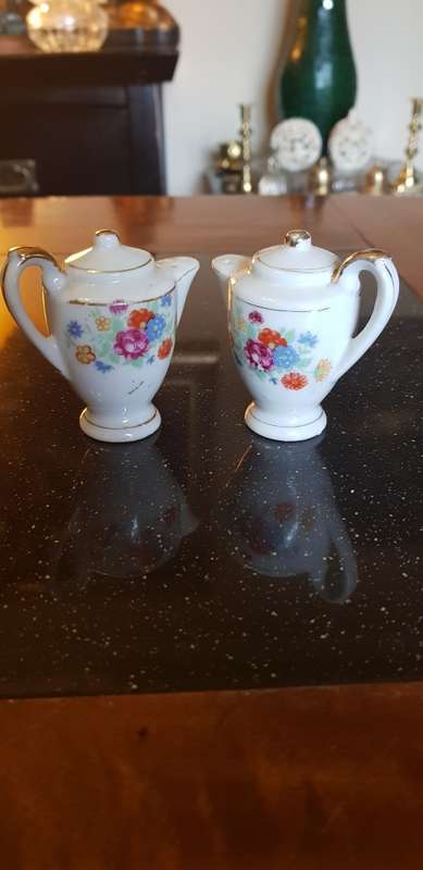 Porcelain Tea Pot Theme Salt & Pepper Shakers