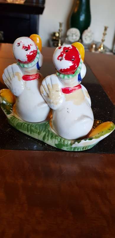 Duck Theme Salt & Pepper Shakers plus Tray