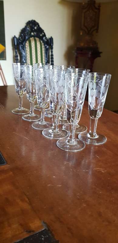 10 Fine Cut Liqueur Glasses
