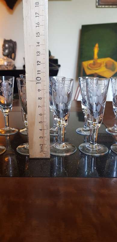 10 Fine Cut Liqueur Glasses