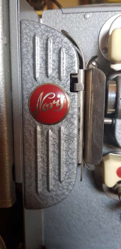Vintage Moris 8 Junior Projector