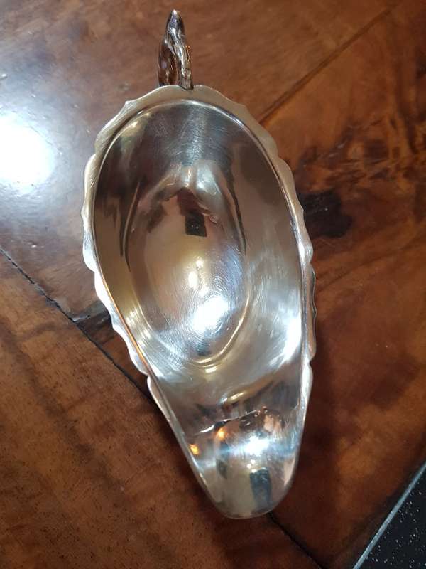 Beautiful Vintage Silver Plated Gravy Boat