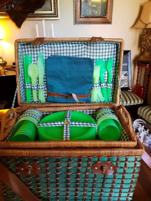 Large Wicker Picnic Basket