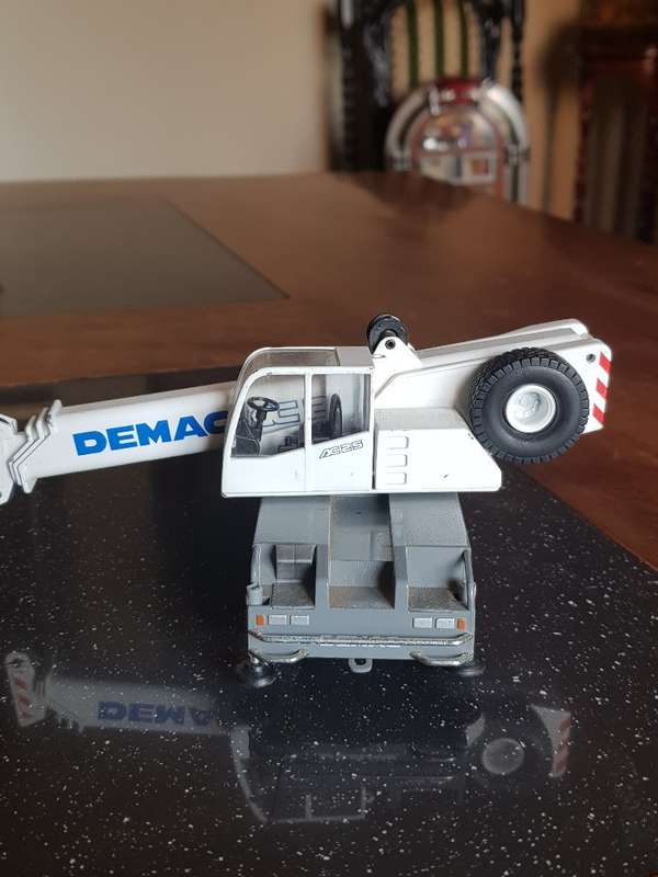 Die Cast Conrad Crane Demag AC 25 Scale Model 2089
