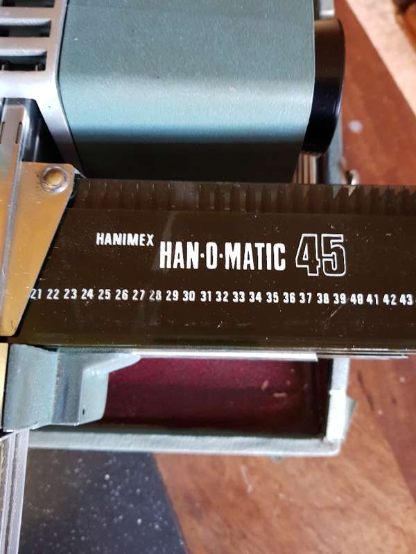Vintage Argus 300 Han-O-Matic 4 Inch Projector
