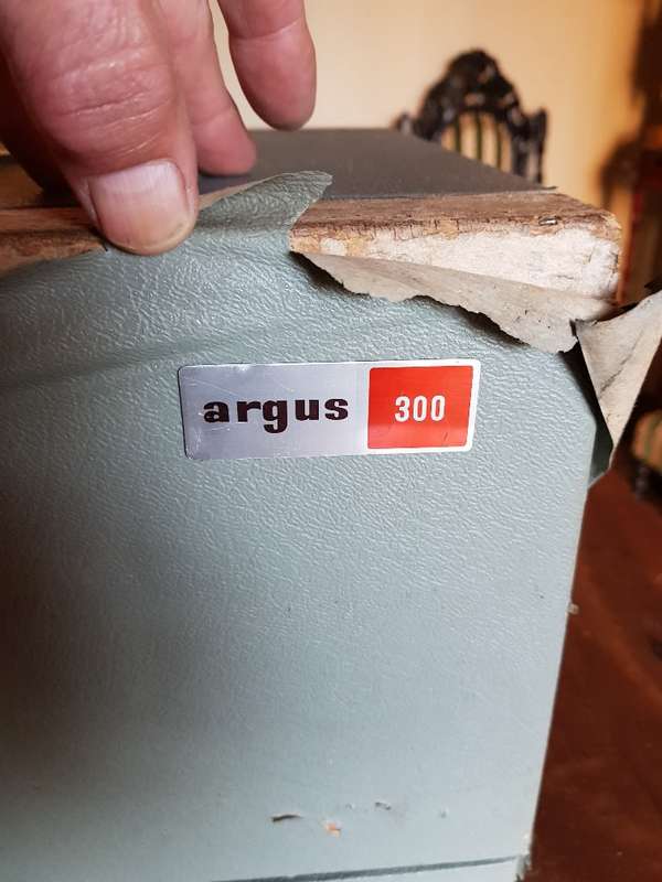 Vintage Argus 300 Han-O-Matic 4 Inch Projector
