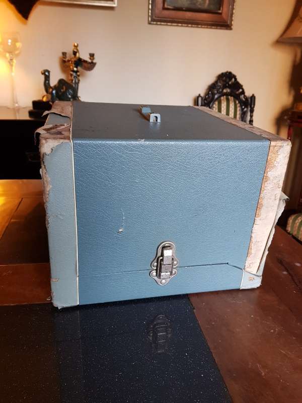 Vintage Argus 300 Han-O-Matic 4 Inch Projector