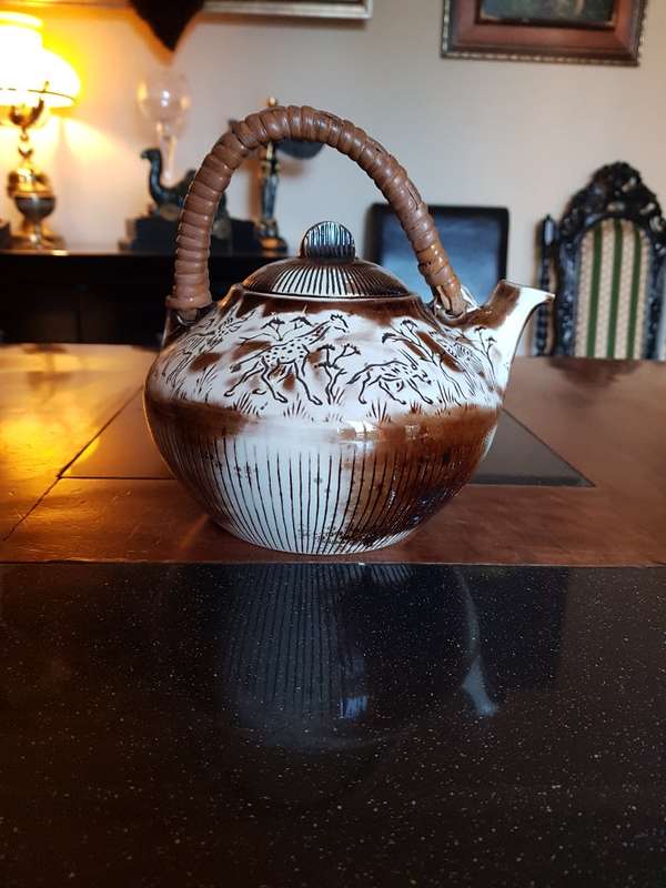 Beautiful Kruger Park African Theme Cresentware  Tea Pot