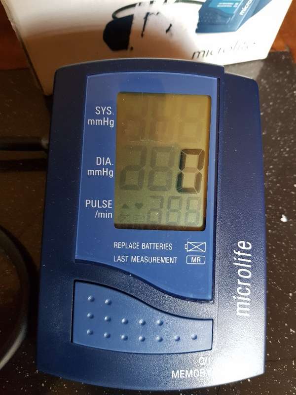 Microlife Blood Pressure Monitor BP 3BTO-A. incl Batteries