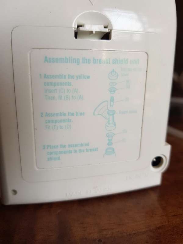 Pigeon Breast Pump with Automatic Natural Sucking Reflex Action. Working