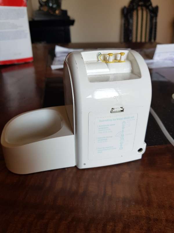 Pigeon Breast Pump with Automatic Natural Sucking Reflex Action. Working