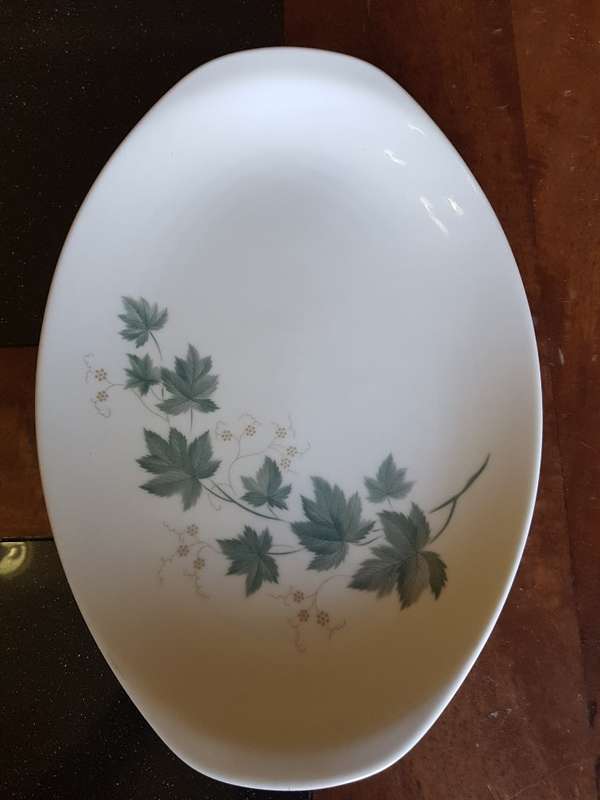 Stunning Vintage Noritake Wild Ivy Serving Platter. Marked