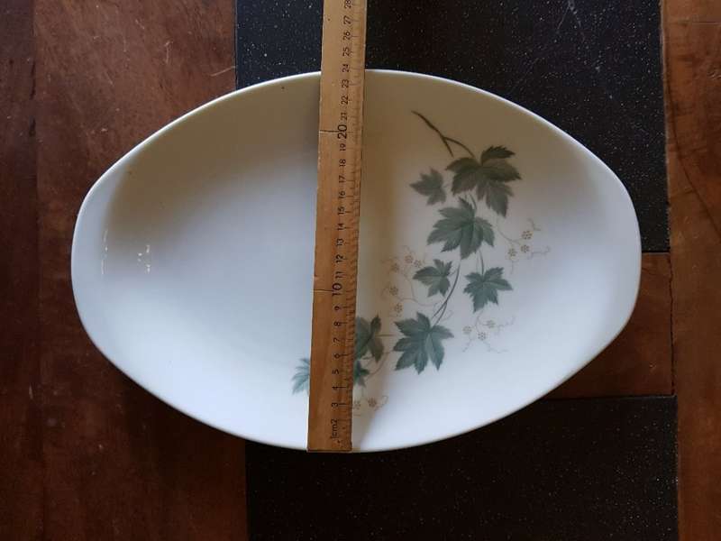 Stunning Vintage Noritake Wild Ivy Serving Platter. Marked