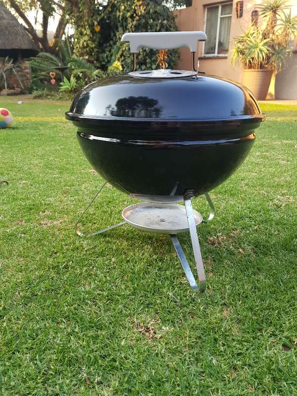 Webber Braai. Complete Stand 43 cm Tall