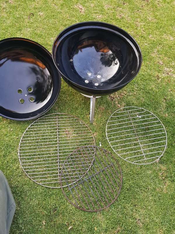 Webber Braai. Complete Stand 43 cm Tall