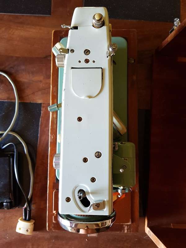Vintage Janome 576 Sewing Machine Plus Carry Case