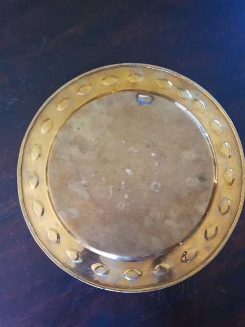 FREE SHIPPING!!!  Beautiful Vintage Brass Decorative  Wall Hanger