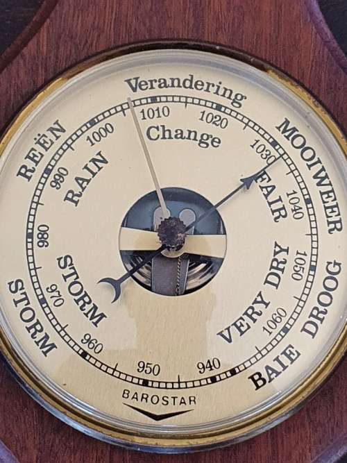 FREE SHIPPING!!!  Beautiful Mahagony Wood Barostar Hygrometer, Thermomoter and Barometer.