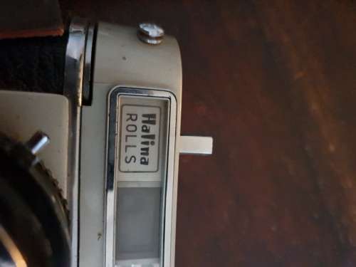 FREE SHIPPING!!!  Beautiful Vintage Halina Rolls Camera.