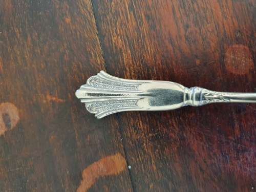 FREE SHIPPING!!!  Beautiful Ornate Vintage Spoon