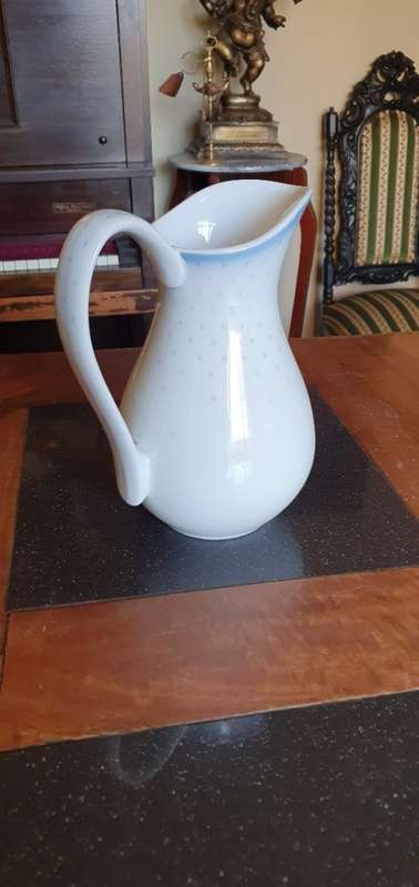 Stunning Jamie Oliver 1.5 Ltr Juice/Milk Jug 23 cm Tall.