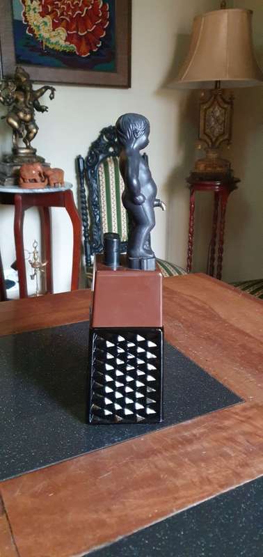Rare Vintage Bonny Boy Liquor Dispenser. Working 100%