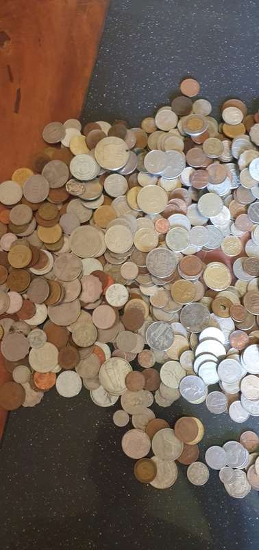 4.3 Kilograms Coins From Every Corner Of The Earth