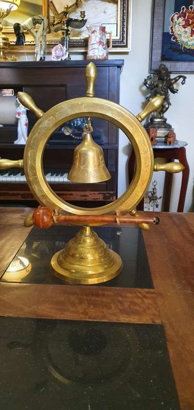 Large and Heavy  Vintage Brass Nautical Ships Wheel Gong