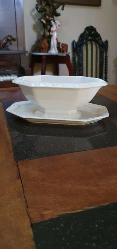 Beautiful Rosenthal Porcelain Snack Dish and Sauce Boat
