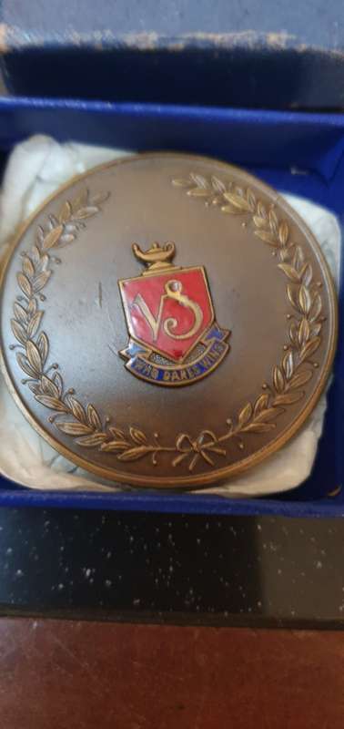 `Who Dares Wins` Medal and Golf Buddy Group Coin