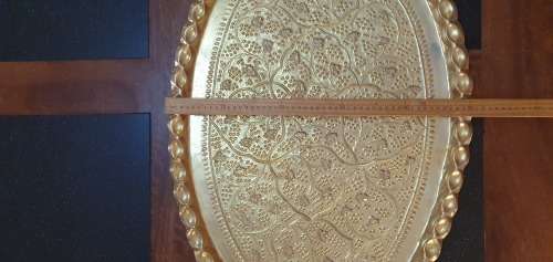 Beautiful and Large Vintage 75cm X 50cm Oval Brass Wall Hanging Plate