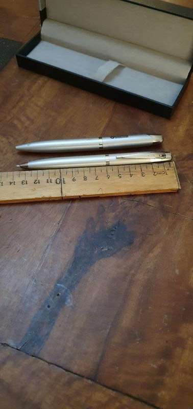 Beautiful Pen and Pencil Set