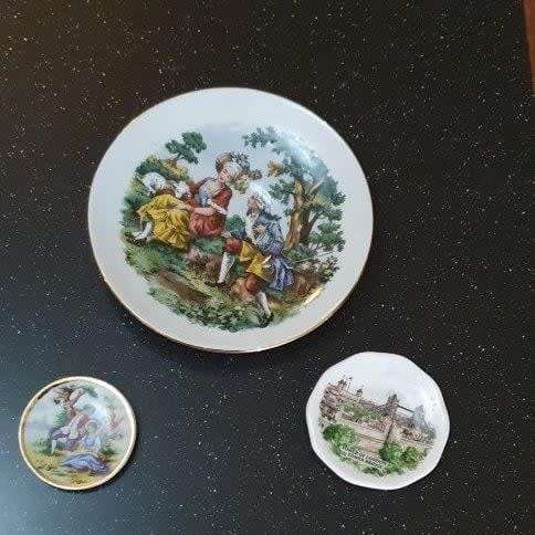 Assorted Vintage Display Plates