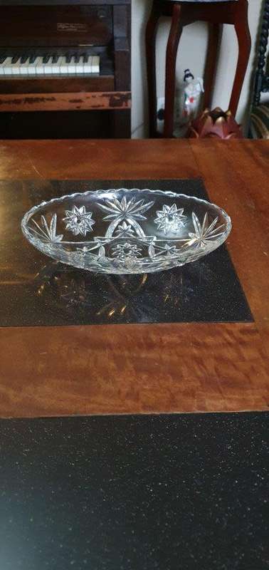 Beautiful Glass Snack Dish.