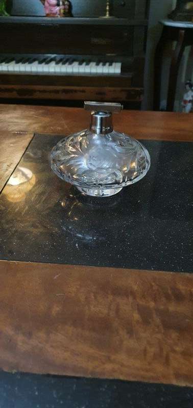 Gorgeous Vintage Rose Cut Crystal Perfume Dispenser.