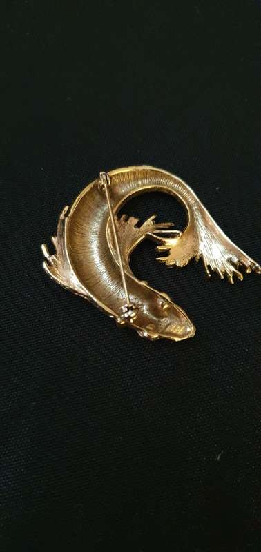 Absolutely Stunning Vintage Brooch