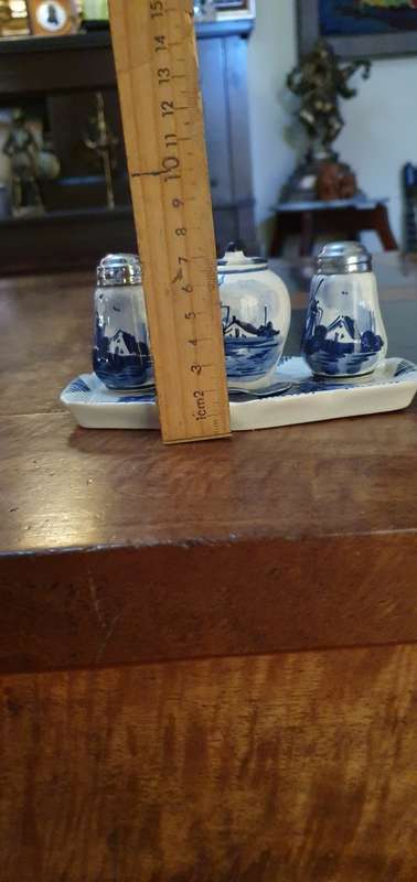 Beautiful Vintage Delft Cruet Set