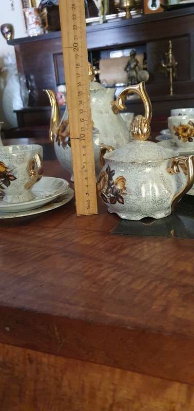 Beautiful Vintage Strathmore Fine China Tea Set
