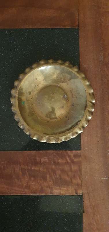 2 X Vintage BRass Display Plates.