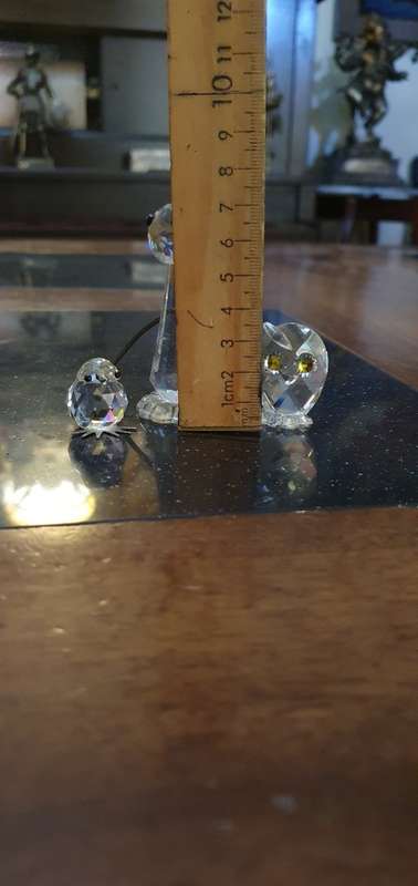 2 Beautiful Swarovski Miniatures Plus a Few Damaged Ones