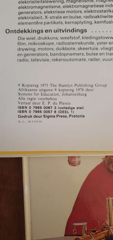 Vintage Junior Ensiklopedie Van Weetenskap Deel 1- Deel 5 Kopiereg 1976