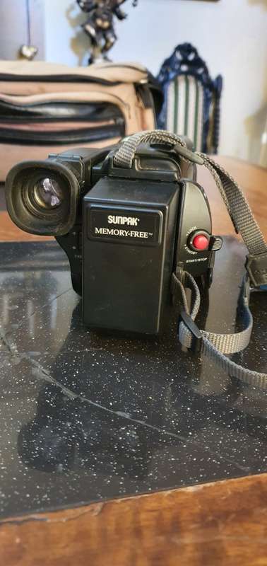Sony Handycam 8 Recorder plus bag