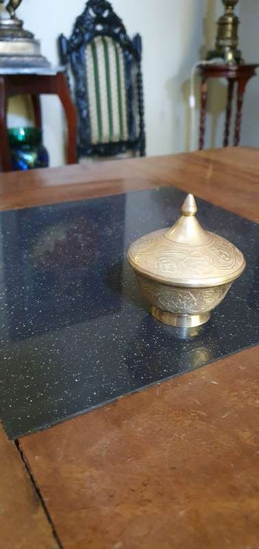 Gorgeous 8 cm tall Lidded Brass Bowl