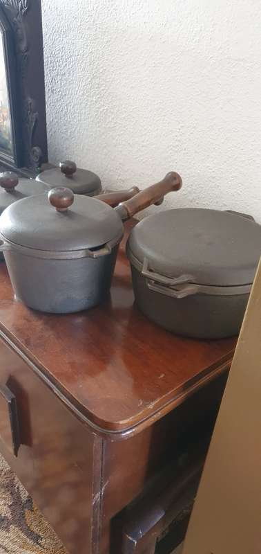 Cast Iron Pots Pan Set