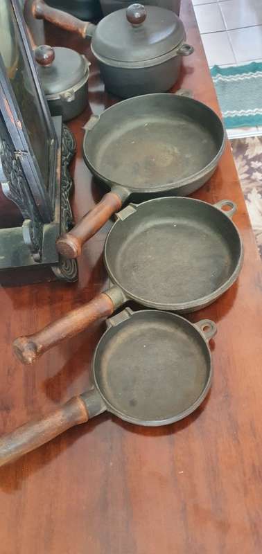 Cast Iron Pots Pan Set