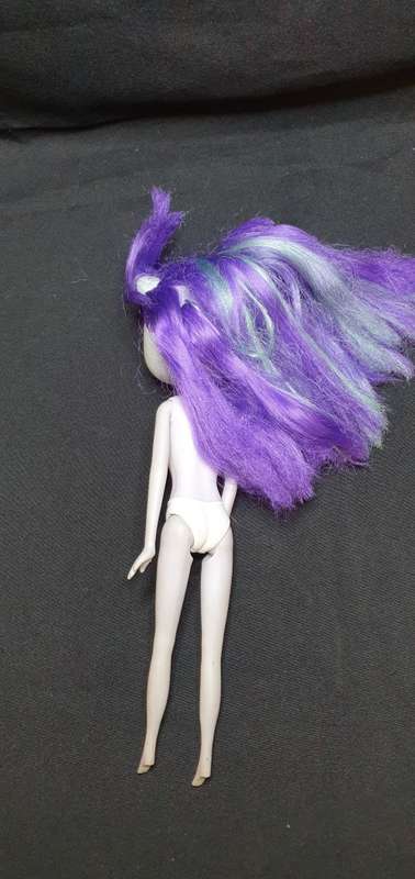 Beautiful Catwalk Doll