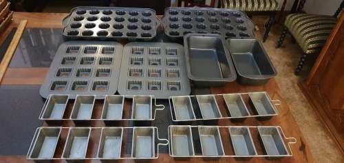 Assorted Baking Pans
