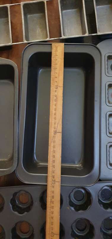 Assorted Baking Pans