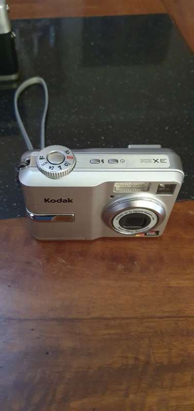 Two Cameras and Two Flashes